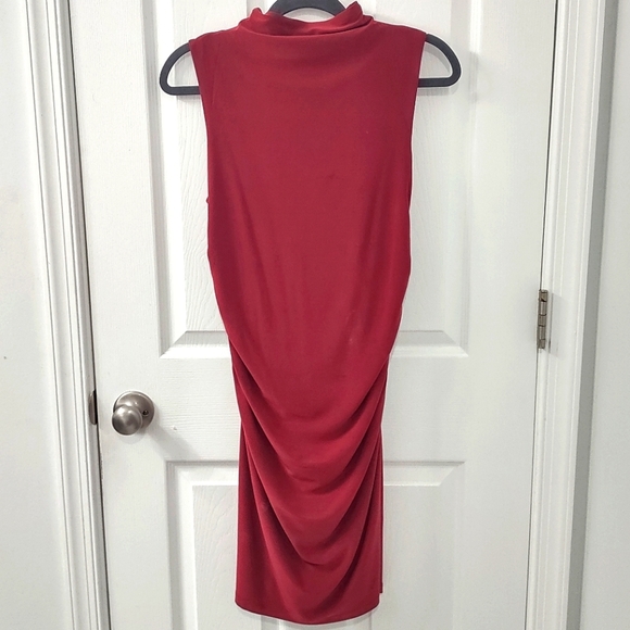 Express Mock Neck Sleeveless Ruched Mini Dress in Ruby Red Berry Bon Bon Size M - Picture 10 of 14